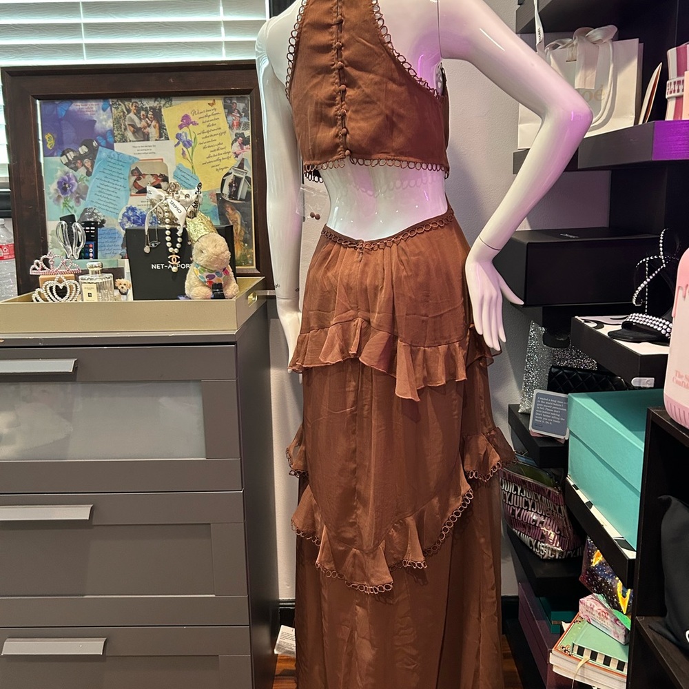 ASOS Brown Maxi Dress with Tiered Ruffles and Plunging Neckline - Picture 7 of 7
